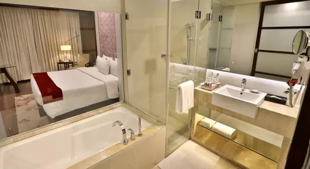 royal orchid,s bathroom