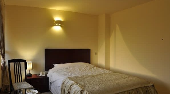 هتل نگارستان کاشان