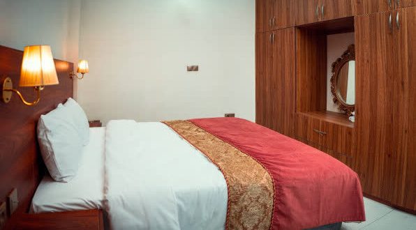 هتل آپارتمان بنیس شیراز